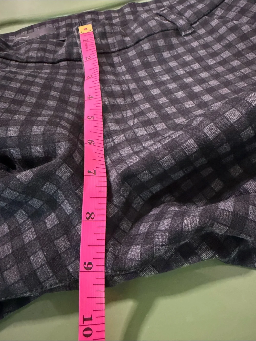 KUT from the Kloth Black/Grey Plaid Dark Academia Ankle Pants Women’s Size 10